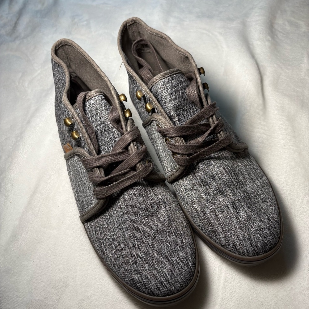 Vans Camryn Grey Textured Knit Mid-Top Chukka Boots Sneakers Women's Size 8.5